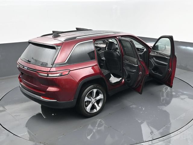 Used 2023 Jeep Grand Cherokee 4WD 4xe image 31