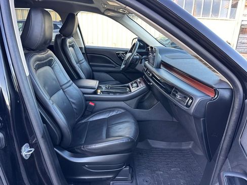 Used 2023 Lincoln Aviator Reserve w/ Equipment Group 201A image 18