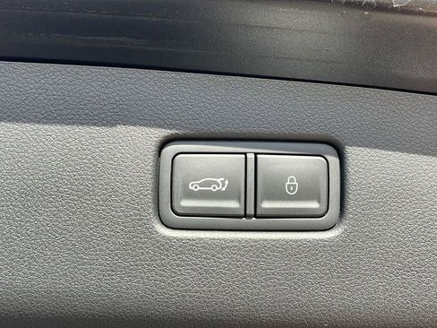 New 2025 Genesis GV70 2.5T w/ Select Package image 33