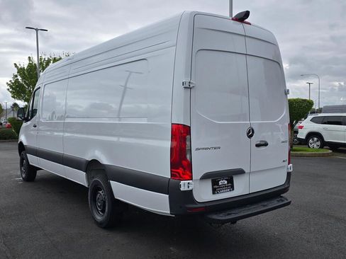 New 2026 Mercedes-Benz Sprinter 2500 image 4