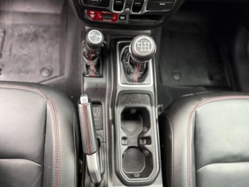 Used 2020 Jeep Wrangler Unlimited Rubicon AWD/4WD image 26