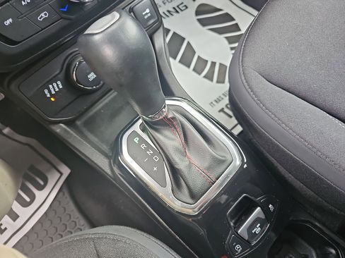 Used 2022 Jeep Renegade Latitude w/ Convenience Group image 23