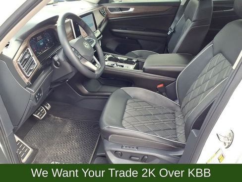 Used 2025 Volkswagen Atlas SEL Premium R-Line image 9