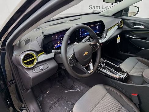 New 2026 Chevrolet Trax LT image 11