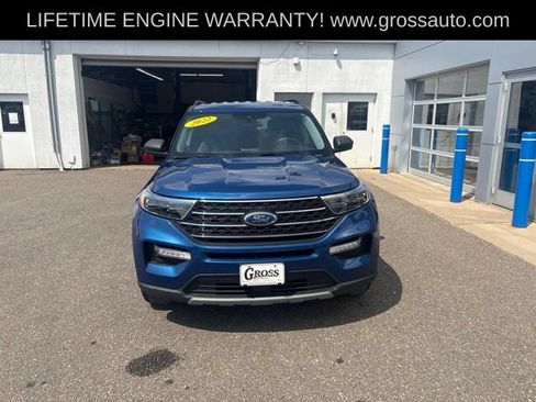 Used 2022 Ford Explorer XLT AWD/4WD image 3