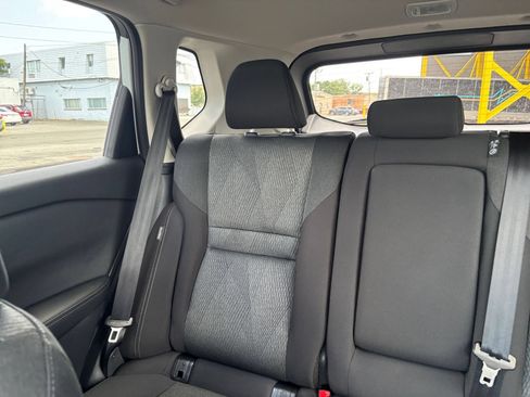 Used 2026 Nissan Rogue SV FWD image 39