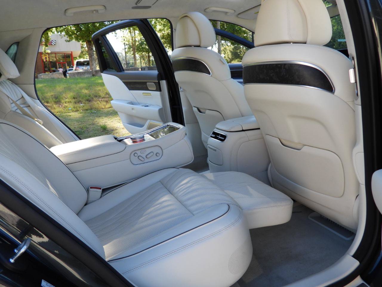 Used 2023 Genesis G90 3.5T AWD/4WD image 74