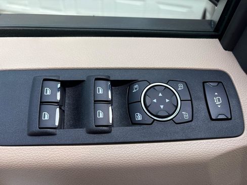 Used 2019 Ford F250 Lariat w/ Chrome Package AWD/4WD image 35