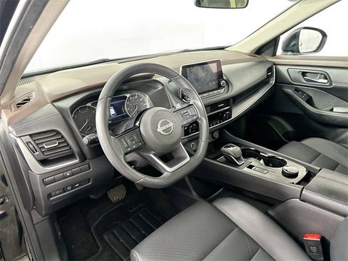 Used 2023 Nissan Rogue SV w/ SV Premium B Package image 20