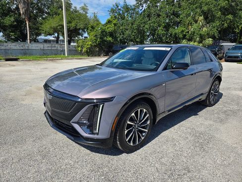 Used 2024 Cadillac Lyriq Sport RWD image 2