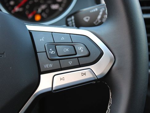 Used 2021 Volkswagen Atlas SE image 14