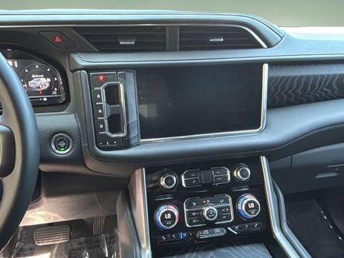 Used 2023 GMC Yukon Denali w/ Max Trailering Package AWD/4WD image 26