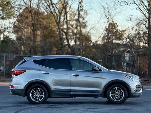 Used 2018 Hyundai Santa Fe Sport image 7