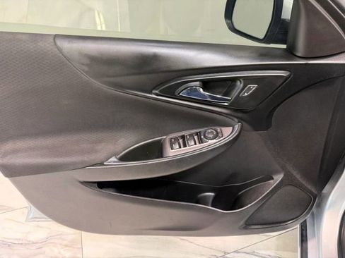 Used 2021 Chevrolet Malibu LT image 10