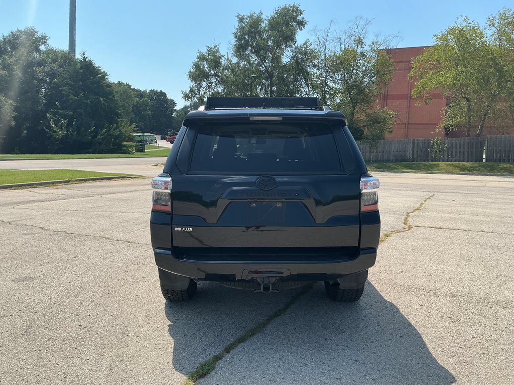 Used 2019 Toyota 4Runner SR5 Premium AWD/4WD image 4