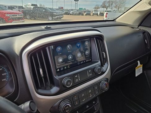 Used 2022 GMC Canyon Elevation image 27