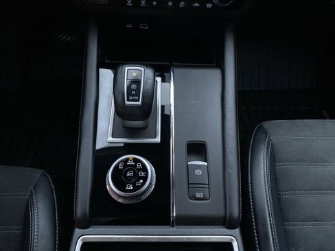 Used 2022 Mitsubishi Outlander SE image 8