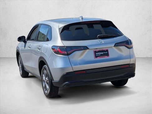 Used 2026 Honda HR-V LX image 8