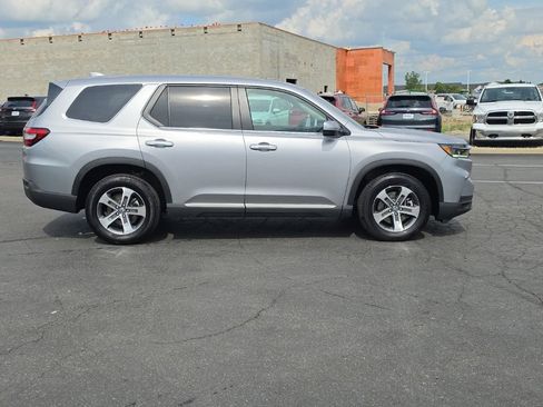 Certified 2025 Honda Pilot EX-L image 9
