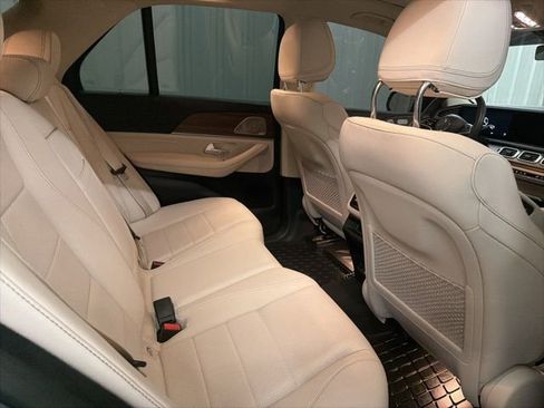 Used 2025 Mercedes-Benz GLE 450e 4MATIC image 23