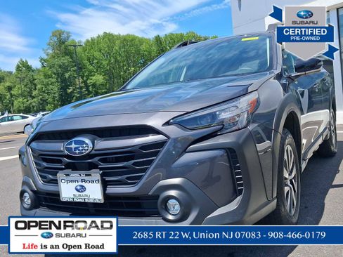 Used 2024 Subaru Outback Premium AWD/4WD image 1