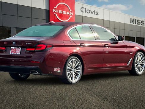 Used 2023 BMW 530e image 3