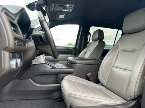 Used 2021 GMC Yukon XL SLT RWD image 9