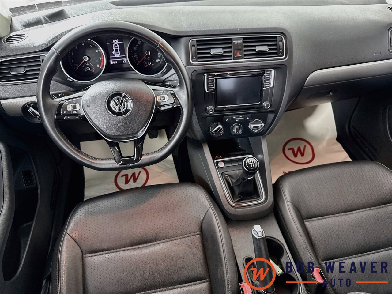 Used 2017 Volkswagen Jetta SE FWD image 28