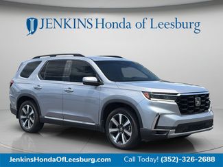 Certified 2025 Honda Pilot Touring video 1