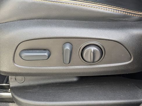 Used 2022 GMC Terrain AT4 image 20