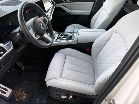 Used 2024 BMW X5 xDrive50e w/ M Sport Package AWD/4WD image 5