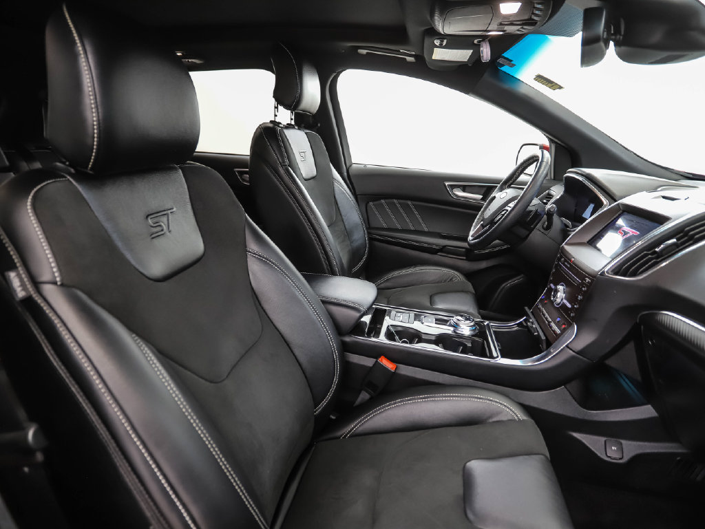 Used 2019 Ford Edge ST w/ Equipment Group 401A AWD/4WD image 32