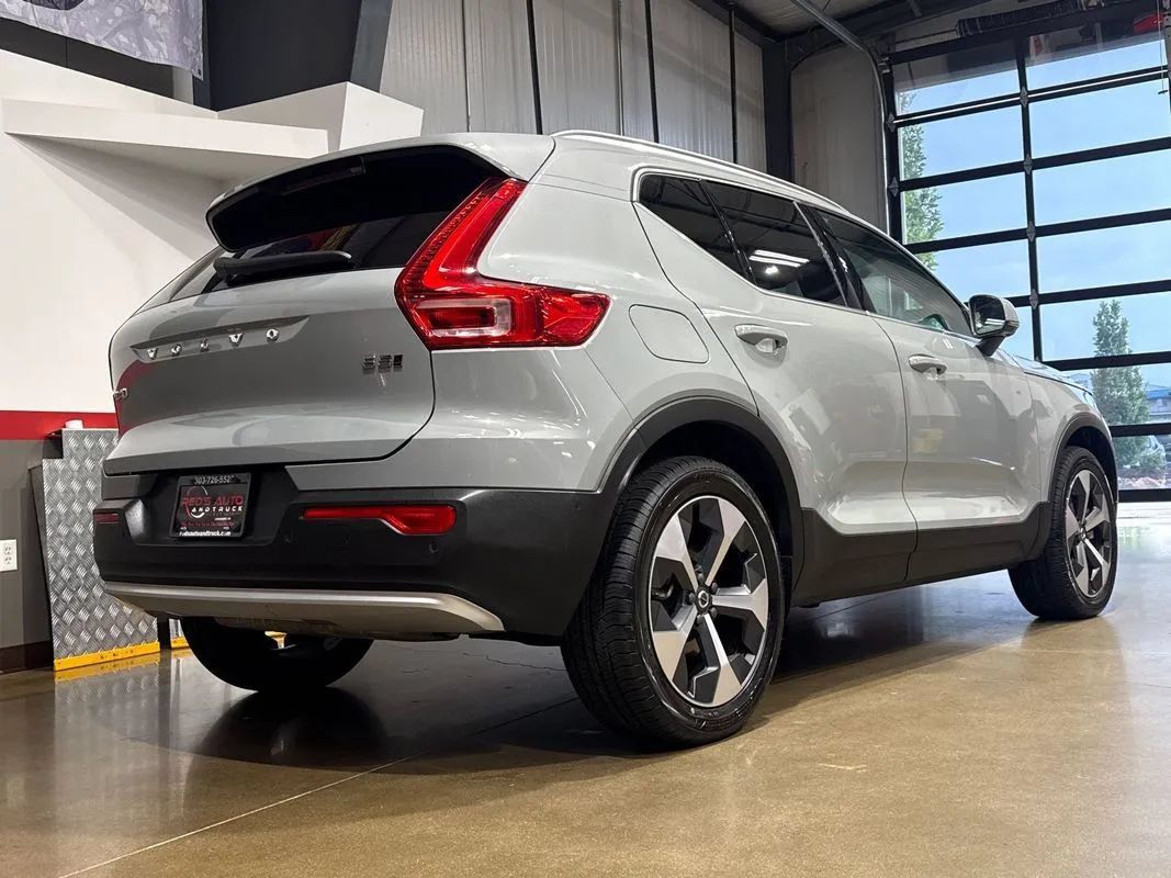 Used 2024 Volvo XC40 B5 Plus AWD/4WD image 61