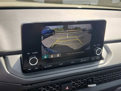 Certified 2023 Honda Accord EX image 17