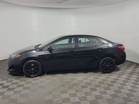 Used 2019 Toyota Corolla LE FWD image 10