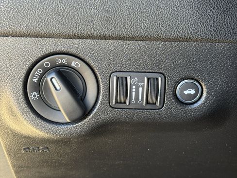 Used 2023 Dodge Charger R/T w/ Blacktop Package image 25