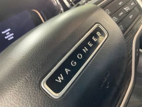 Used 2022 Jeep Wagoneer Series II w/ Rear Seat Video Group 1 AWD/4WD image 41