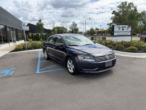 Used 2012 Volkswagen Passat 2.5 SE FWD image 3