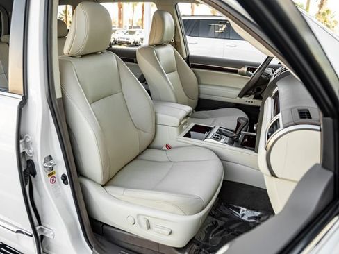 Used 2019 Lexus GX 460 Premium w/ Premium Package AWD/4WD image 33