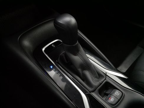 Used 2022 Toyota Corolla LE image 24