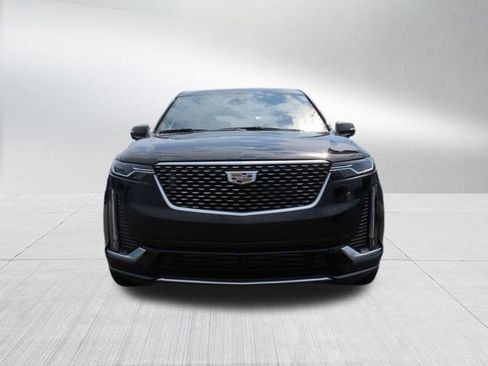 New 2025 Cadillac XT6 Luxury image 8