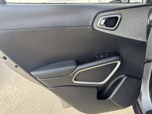 Certified 2024 Kia Soul LX w/ Option Group 015 FWD image 9