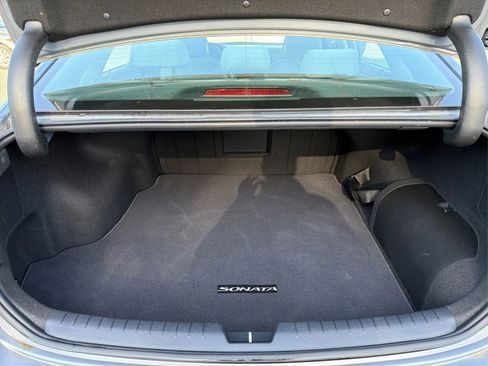 Used 2016 Hyundai Sonata SE FWD image 11