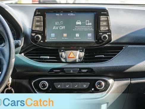 Used 2018 Hyundai Elantra GT image 23