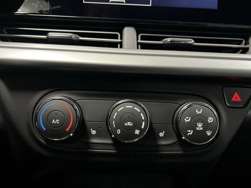 New 2026 Chevrolet Trax RS FWD image 17