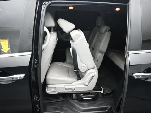 Used 2022 Honda Odyssey Touring image 40