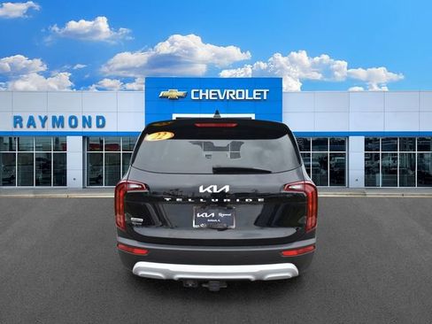 Used 2022 Kia Telluride LX AWD/4WD image 4