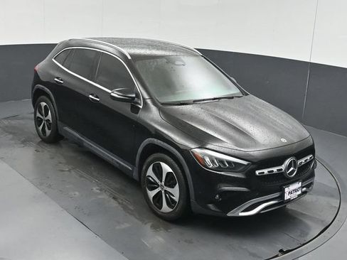 Used 2025 Mercedes-Benz GLA 250 4MATIC image 42