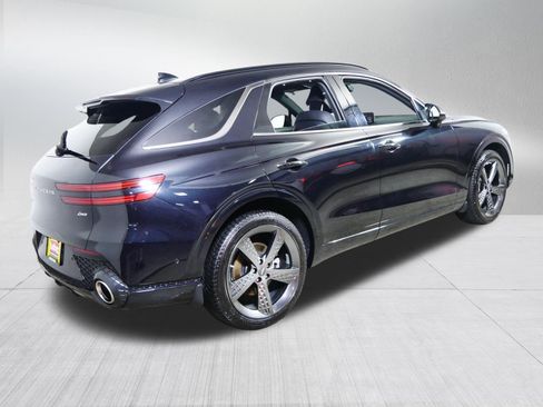 Used 2022 Genesis GV70 2.5T w/ Sport Prestige Package AWD/4WD image 7