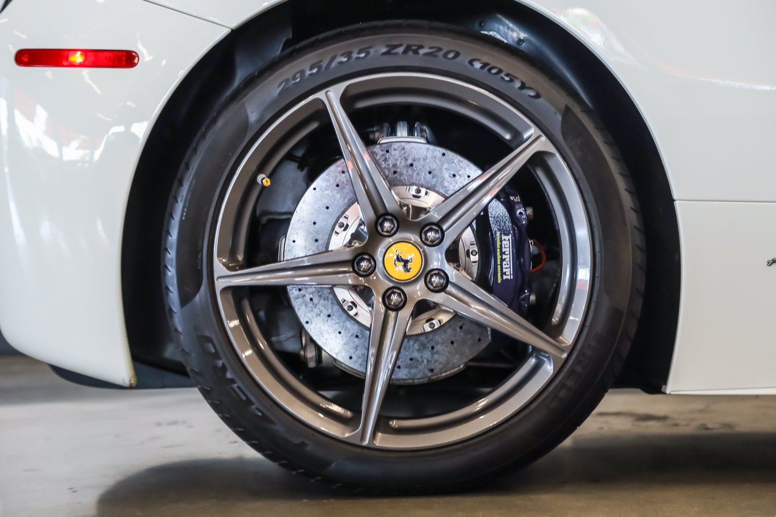 Used 2015 Ferrari 458 Spider RWD image 18